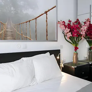 Astoria Double-studio Interior Serviced Appartamento